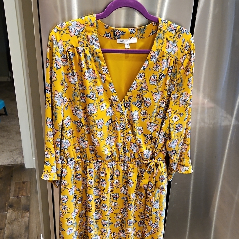 DR2 Yellow Wrap Tie Front Sundress